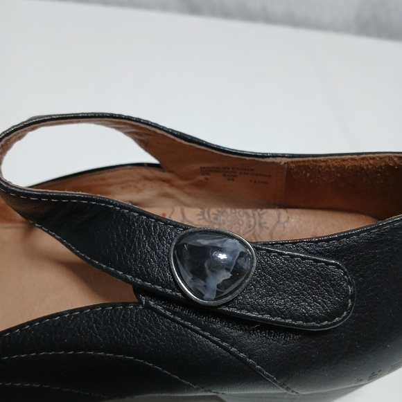 Taos  Samba Black Leather Mary Jane Shoes. Size 8 - Picture 8 of 12